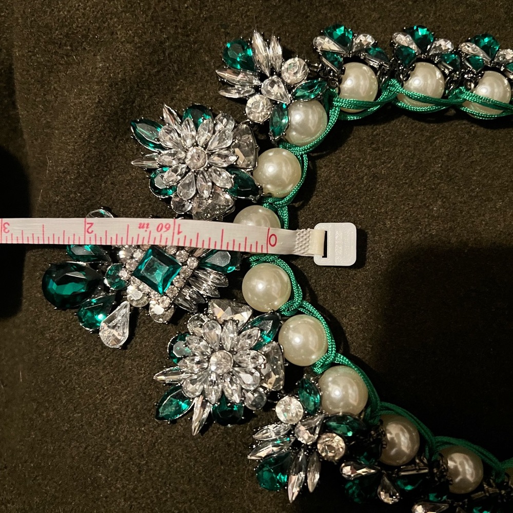 Emerald Green Statement Necklace Like New - image 5